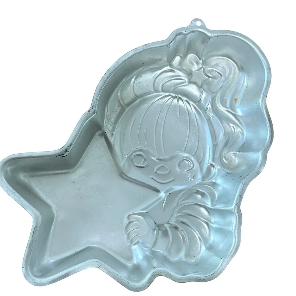 Vintage 1983 Wilton Rainbow Brite Aluminum Cake Pan 2105-4798 Hallmark Star 13in